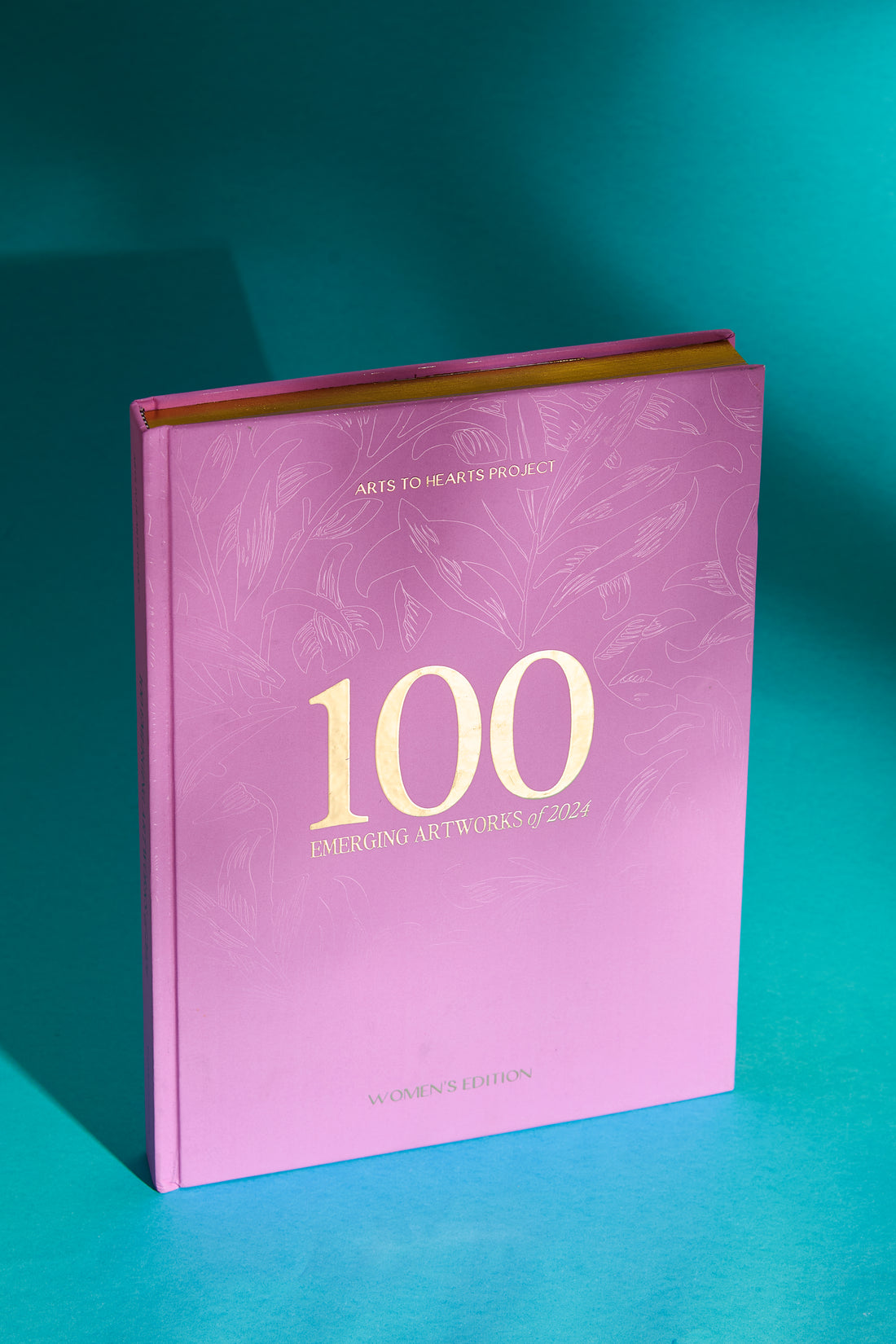 100 Emerging Artworks: 2024 Women's Edition [Premium Collectible Edition, Gold Foiled Hard Cover Book]