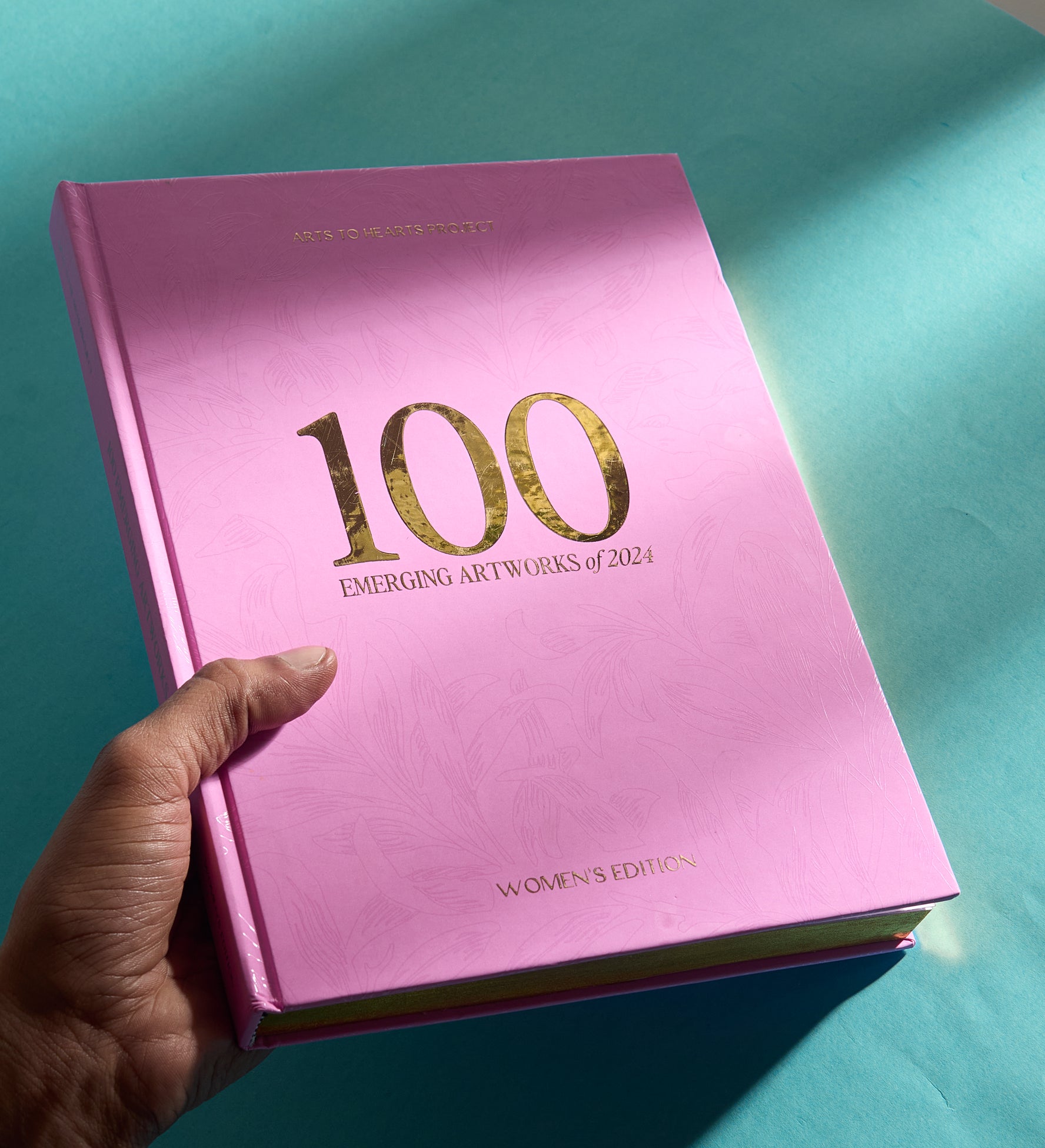 100 Emerging Artworks: 2024 Women's Edition [Premium Collectible Edition, Gold Foiled Hard Cover Book]