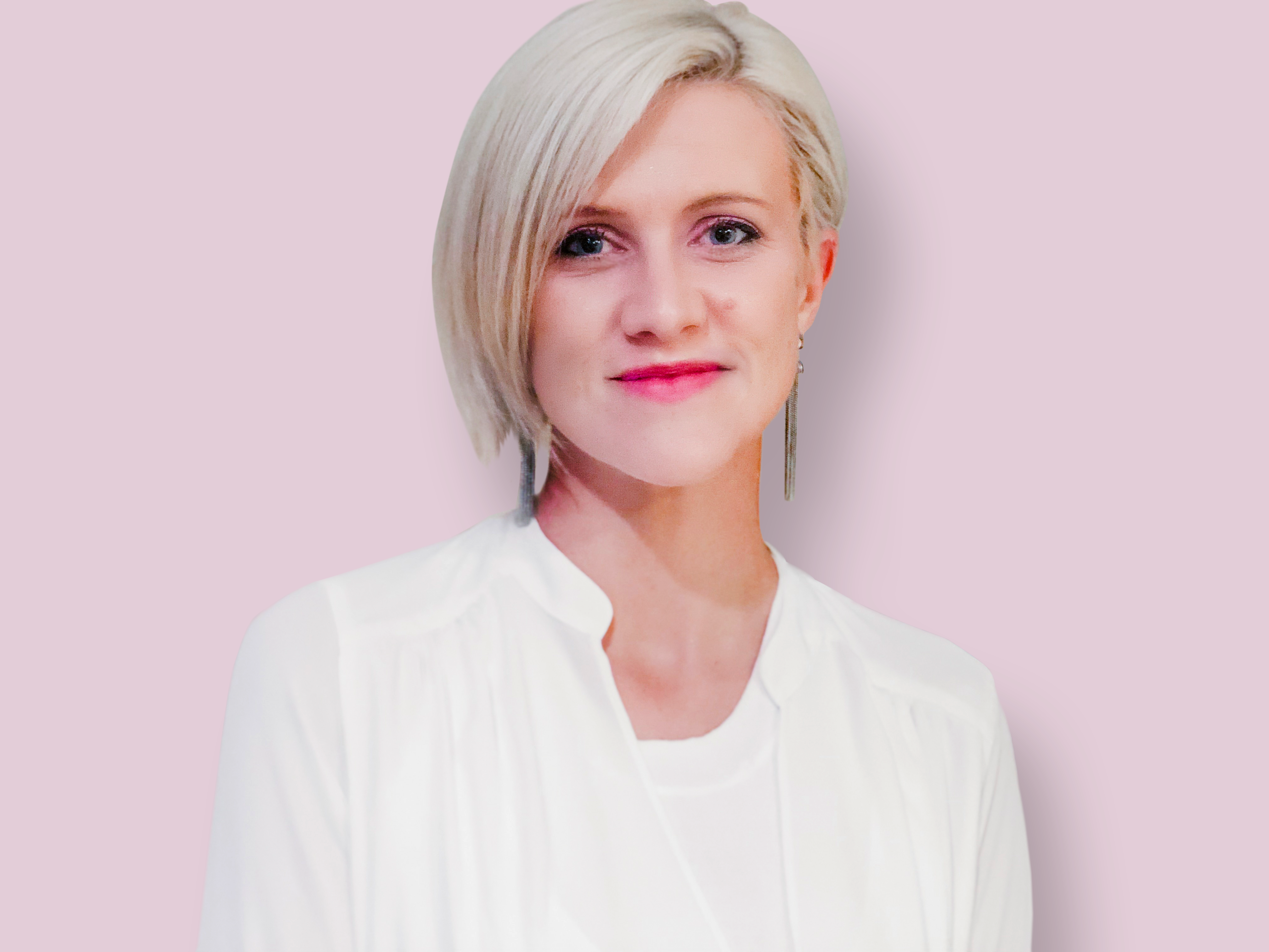 100 Emerging Artworks : 2023 Women's Edition